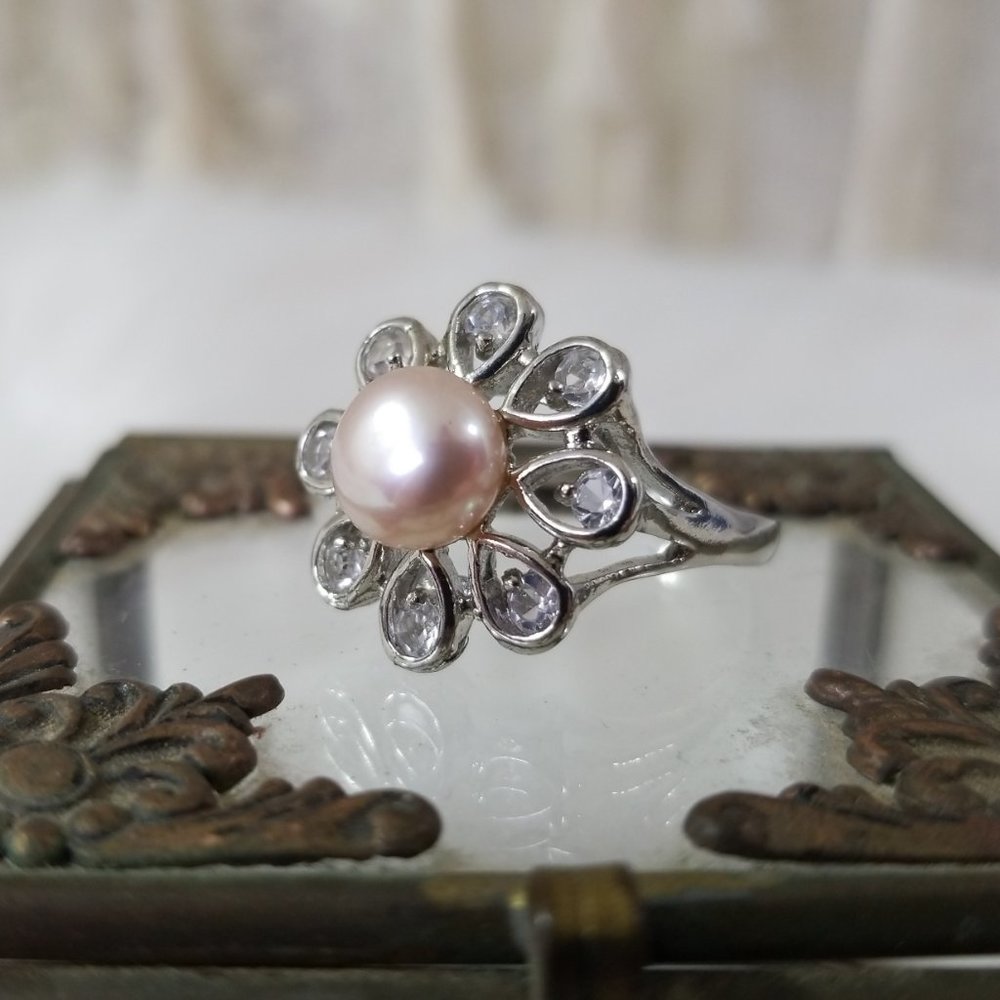nwot 9mm Peach Saltwater Pearl Flower Silver Ring - Picture 2 of 5